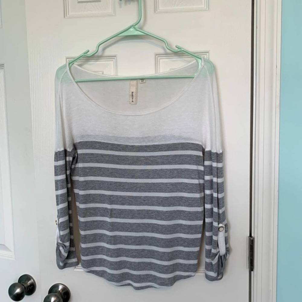 Robin K Women's Size‎ Extra Small Gray Stripe Scoop Neck Top